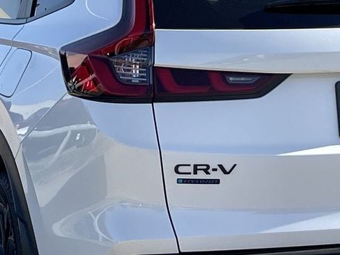Used 2026 Honda CR-V Sport Touring image 6