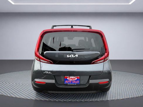 Used 2022 Kia Soul LX FWD image 5
