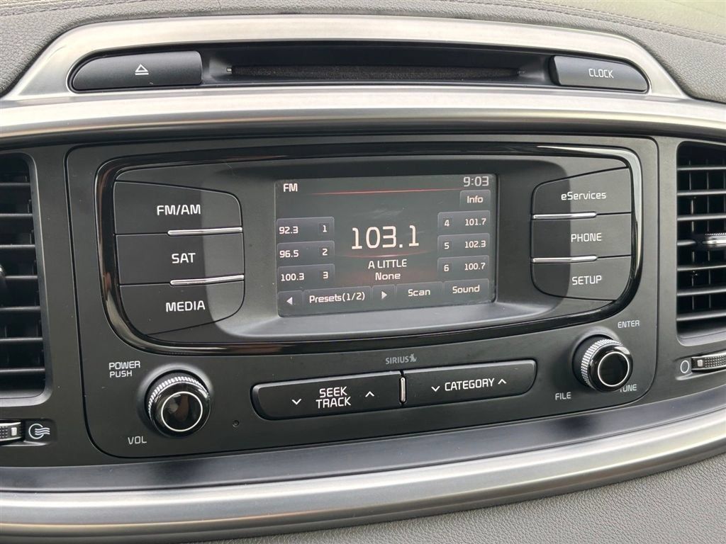 Used 2016 Kia Sorento EX FWD image 27