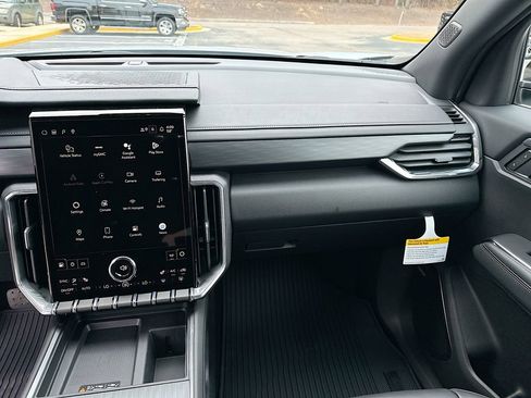 New 2026 GMC Acadia Elevation w/ Black Edition FWD image 20