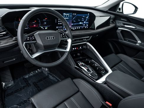 New 2025 Audi Q5 Premium Plus image 9