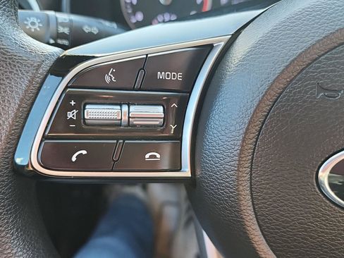 Used 2020 Kia Forte LXS image 3