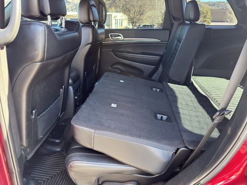 Used 2018 Jeep Grand Cherokee Limited image 18