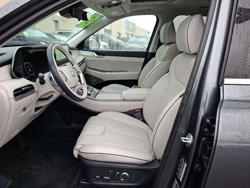 Certified 2023 Hyundai Palisade Calligraphy w/ Cargo Package image 14