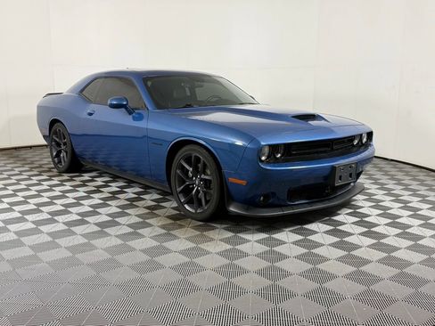 Used 2022 Dodge Challenger R/T w/ Plus Package image 2