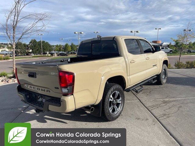 Used 2019 Toyota Tacoma TRD Sport w/ Technology Package AWD/4WD image 10