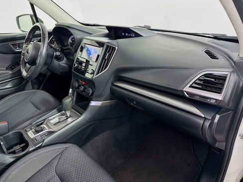 Used 2023 Subaru Forester Premium AWD/4WD image 33