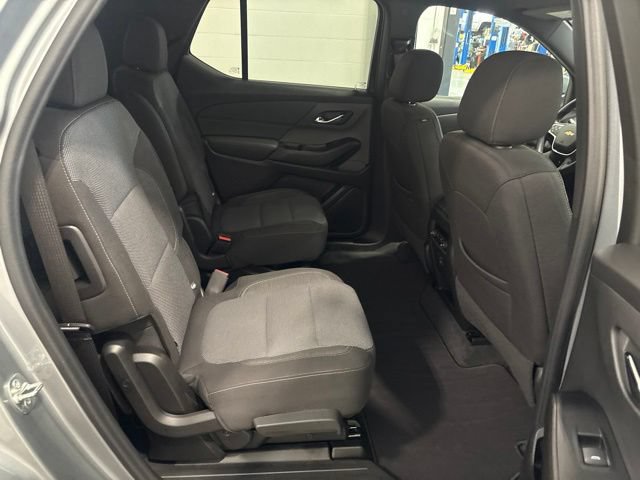 Used 2023 Chevrolet Traverse LT FWD image 36