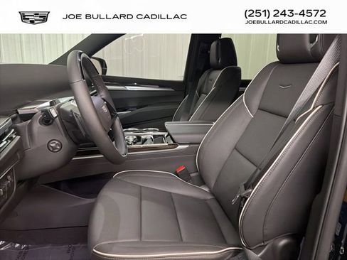 New 2026 Cadillac Escalade Luxury w/ LPO, Floor Liner Package RWD image 11