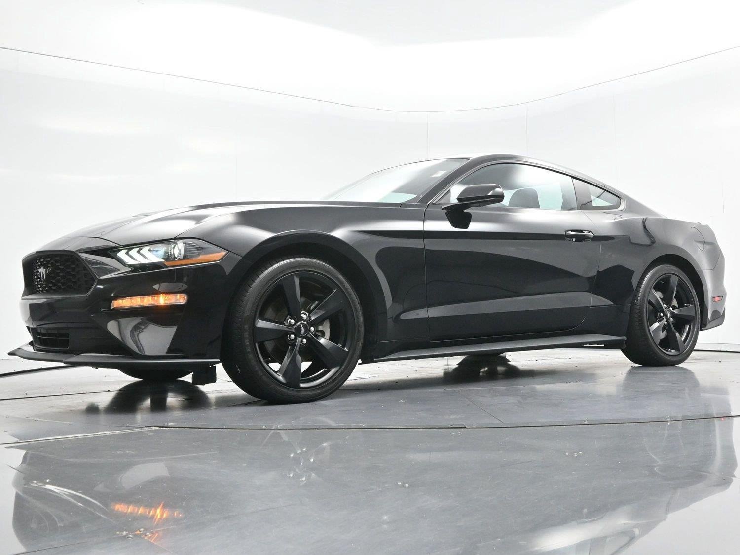 Used 2022 Ford Mustang Coupe w/ Equipment Group 101A RWD image 40
