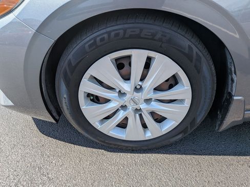 Used 2020 Nissan Sentra S FWD image 9