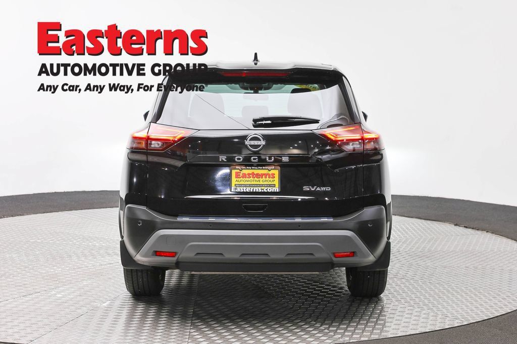 Used 2023 Nissan Rogue SV AWD/4WD image 6