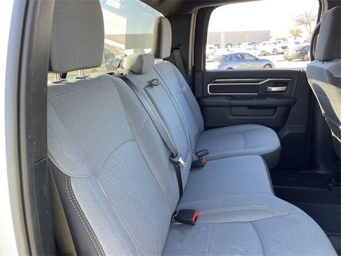 Used 2024 RAM 2500 Big Horn w/ Safety Group image 29