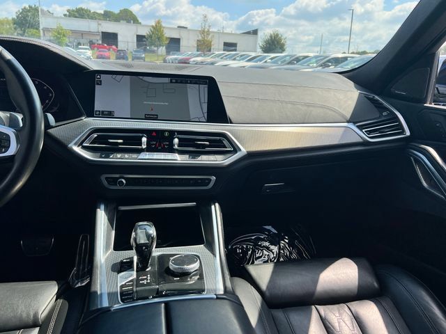 Used 2020 BMW X6 M50i AWD/4WD image 18