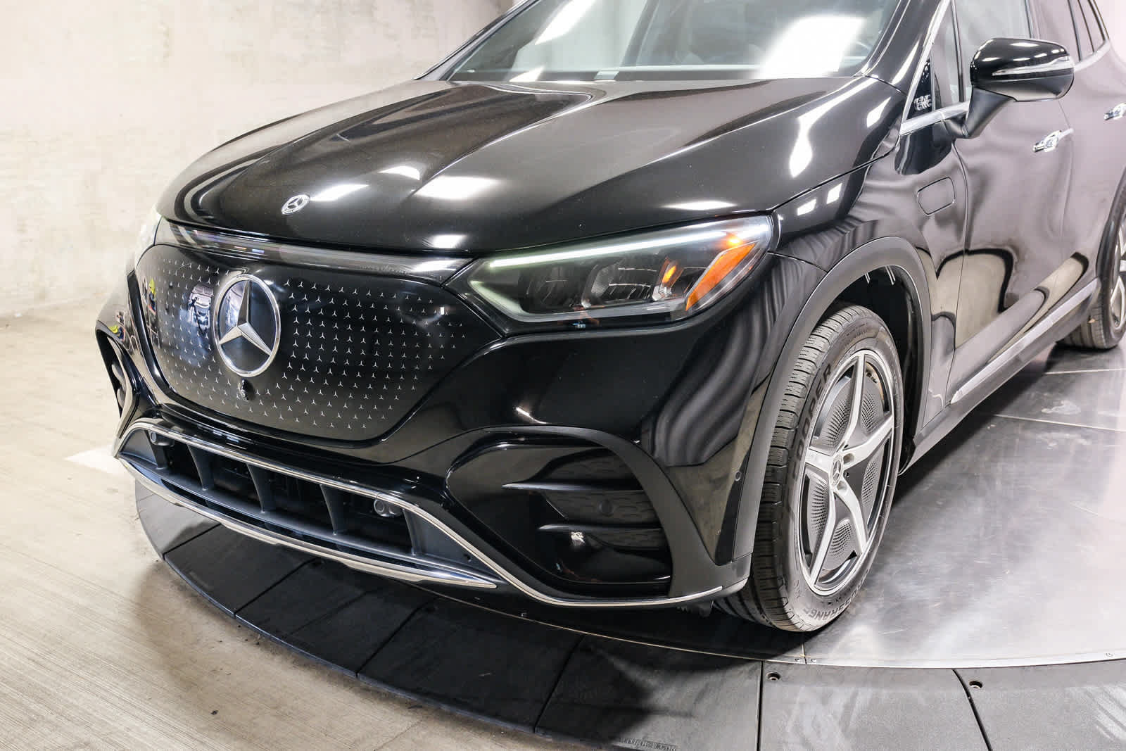 Certified 2023 Mercedes-Benz EQE 500 4MATIC SUV image 11