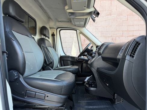 Used 2015 RAM ProMaster 2500 w/ Mopar Trailer Tow Group image 7