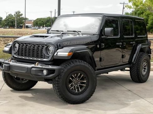Used 2024 Jeep Wrangler Unlimited Rubicon 392 AWD/4WD image 2