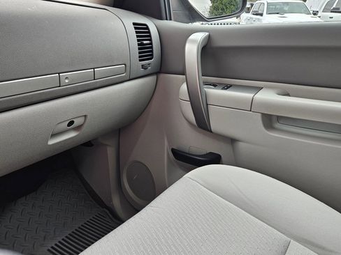 Used 2013 Chevrolet Silverado 1500 LT image 11