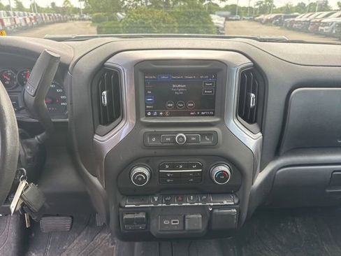 Used 2023 Chevrolet Silverado 2500 Custom w/ Custom Value Package AWD/4WD image 18
