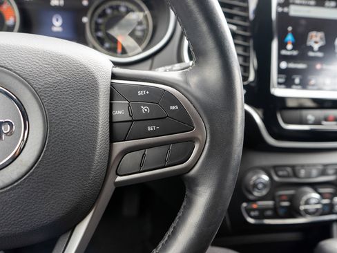 Used 2019 Jeep Cherokee High Altitude AWD/4WD image 26