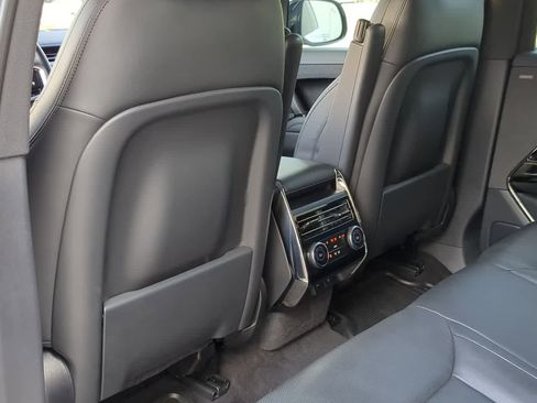 Used 2023 Land Rover Range Rover Sport SE image 17