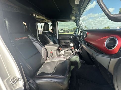 Used 2020 Jeep Gladiator Rubicon image 24