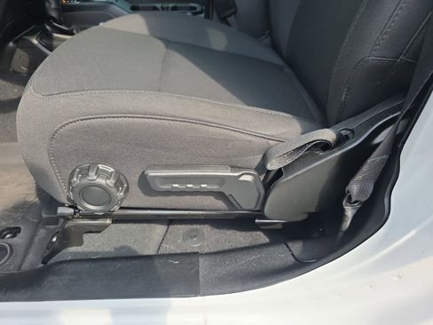 Used 2023 Jeep Wrangler Sport S image 13