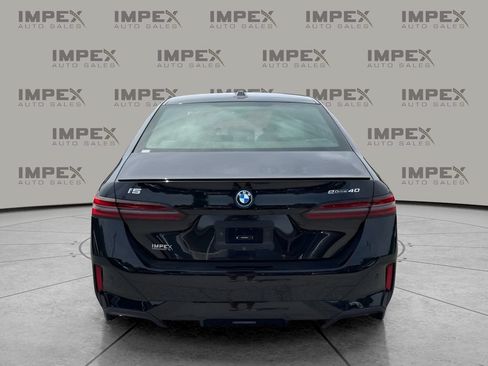 Used 2024 BMW i5 eDrive40i w/ M Sport Package RWD image 4