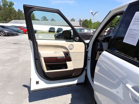 Used 2015 Land Rover Range Rover Supercharged image 39