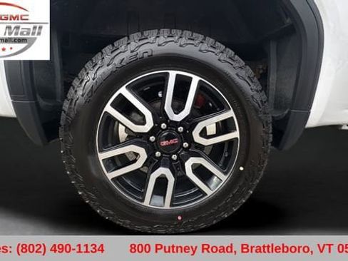 Used 2023 GMC Sierra 1500 AT4 w/ AT4 Premium Package image 40