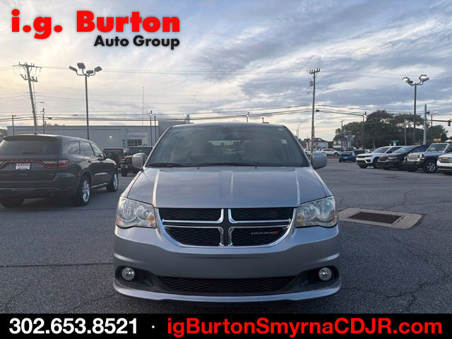 Used 2018 Dodge Grand Caravan SXT FWD image 2