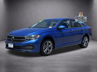 Used 2024 Volkswagen Jetta SE FWD video 2