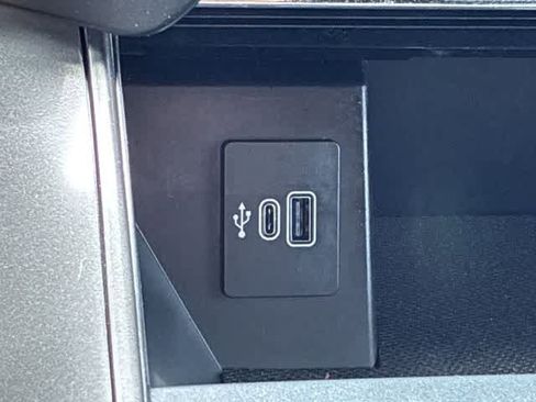 Used 2025 Ford F150 Lariat w/ FX4 Off-Road Package AWD/4WD image 32
