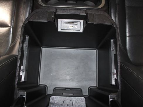 Used 2019 GMC Sierra 1500 SLT image 33