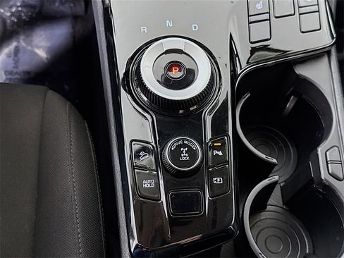 Used 2023 Kia Sportage LX image 8