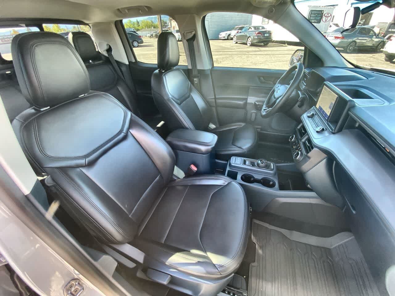 Used 2023 Ford Maverick Lariat w/ Lariat Luxury Package FWD image 25
