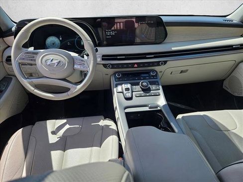 Used 2024 Hyundai Palisade Limited FWD image 17