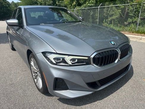 Used 2023 BMW 330i Sedan w/ Premium Package RWD image 11