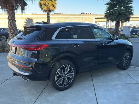 Used 2025 Audi Q5 Premium Plus w/ Premium Plus image 6