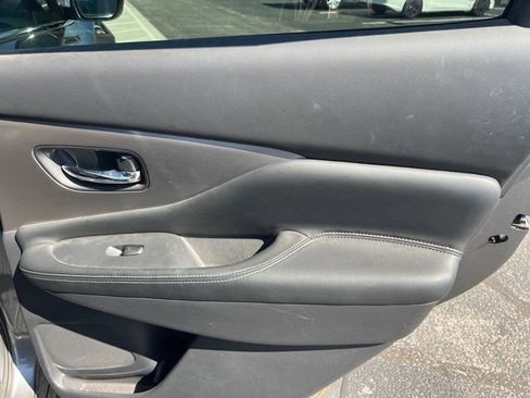 Used 2020 Nissan Murano S w/ Technology Package image 21