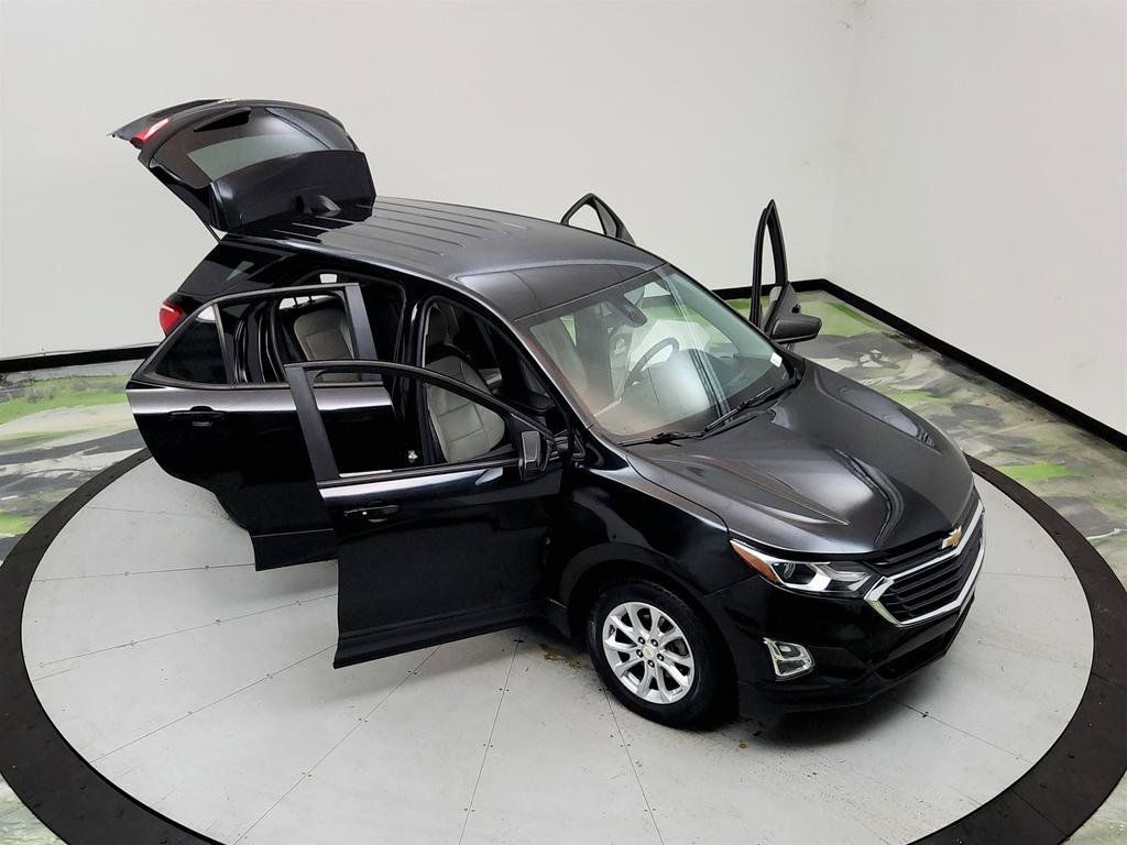 Used 2020 Chevrolet Equinox LS FWD image 40