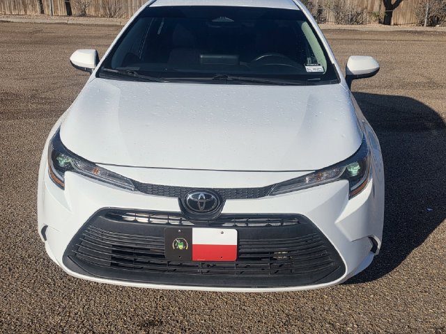 Used 2023 Toyota Corolla LE FWD image 3