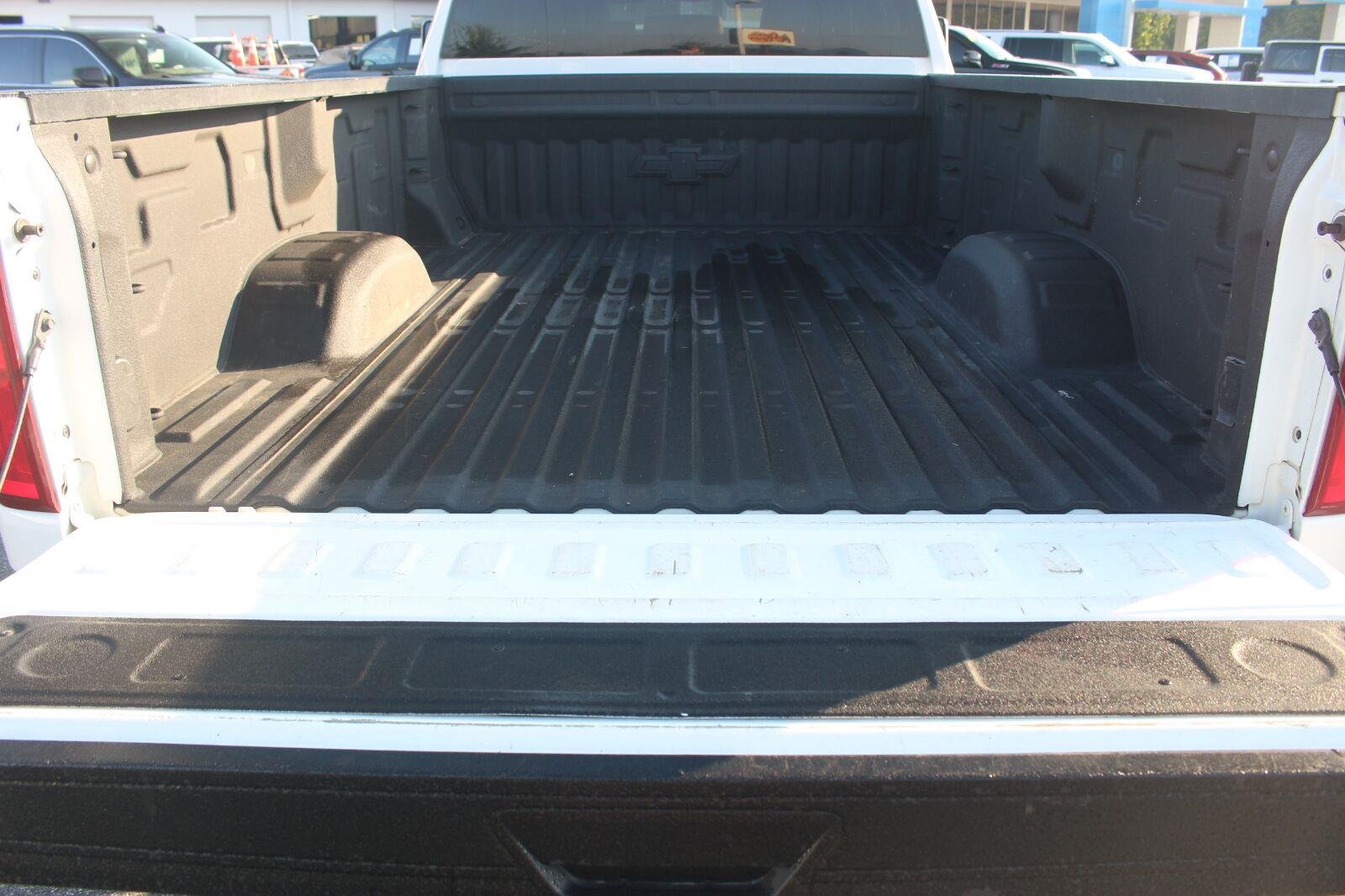 Used 2020 Chevrolet Silverado 2500 LTZ w/ Safety Package AWD/4WD image 12