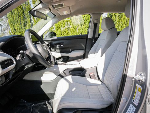 Certified 2025 Honda HR-V LX image 16