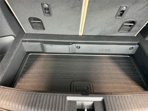 New 2026 Acura MDX SH-AWD image 32