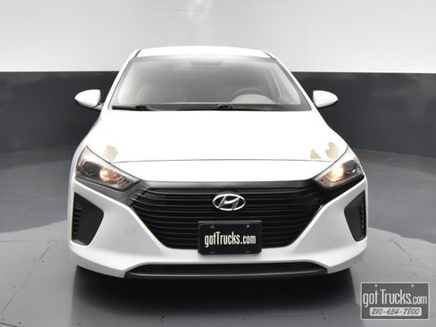 Used 2018 Hyundai Ioniq Blue FWD image 44
