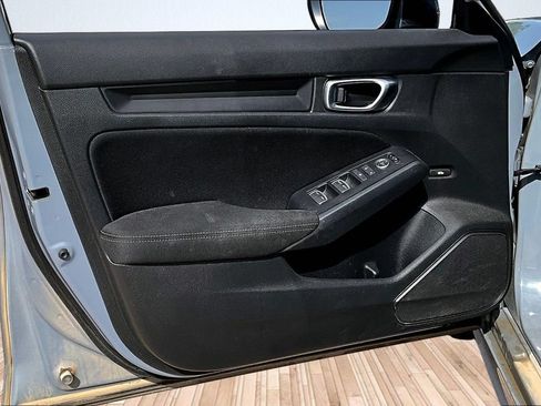 Used 2023 Honda Civic Sport image 14
