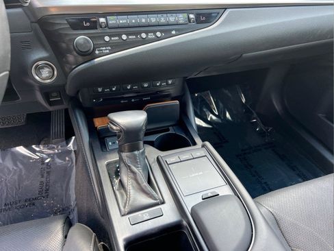 Used 2019 Lexus ES 350 w/ Accessory Package 2 FWD image 33