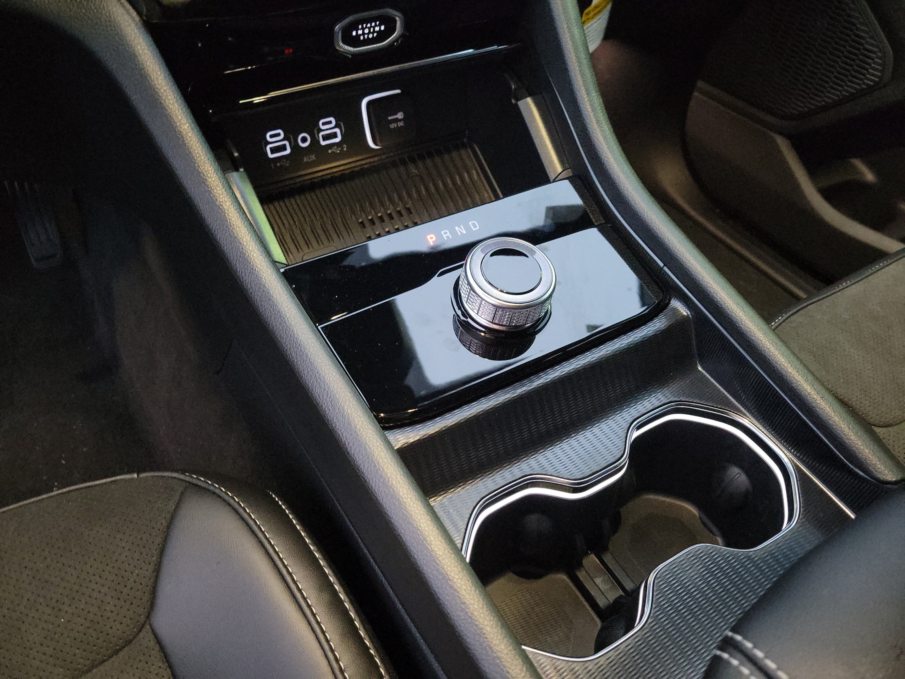 New 2027 Jeep Grand Cherokee Altitude RWD image 21