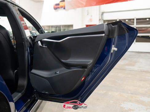 Used 2017 Tesla Model S 90D AWD/4WD image 37